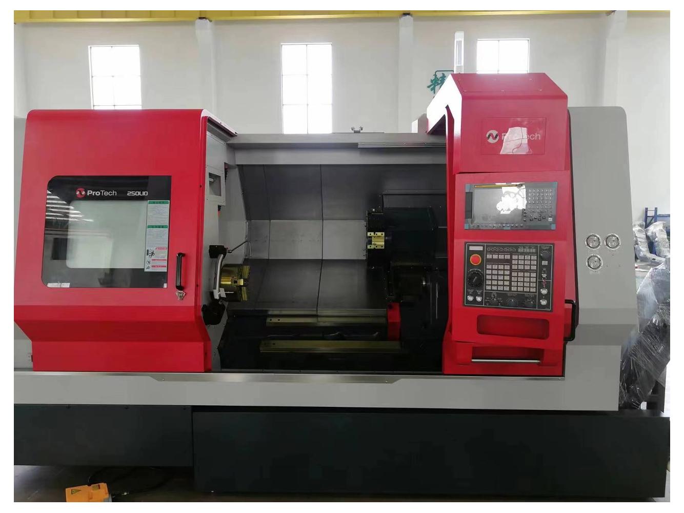 Токарный станок с ЧПУ с приводным инструментом ProTech 250LM10