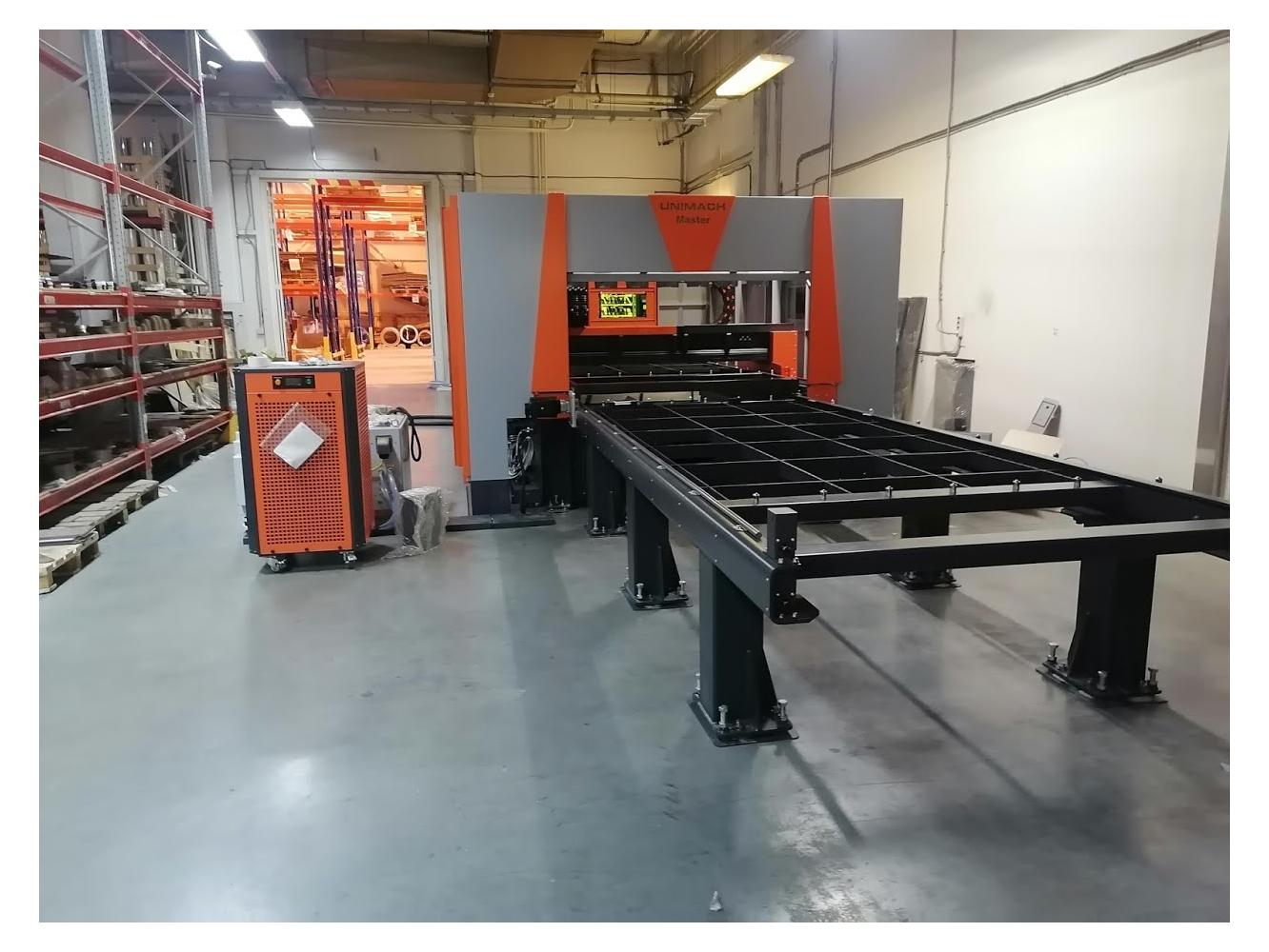 Запущен станок лазерной резки Unimach Master 3 кВт