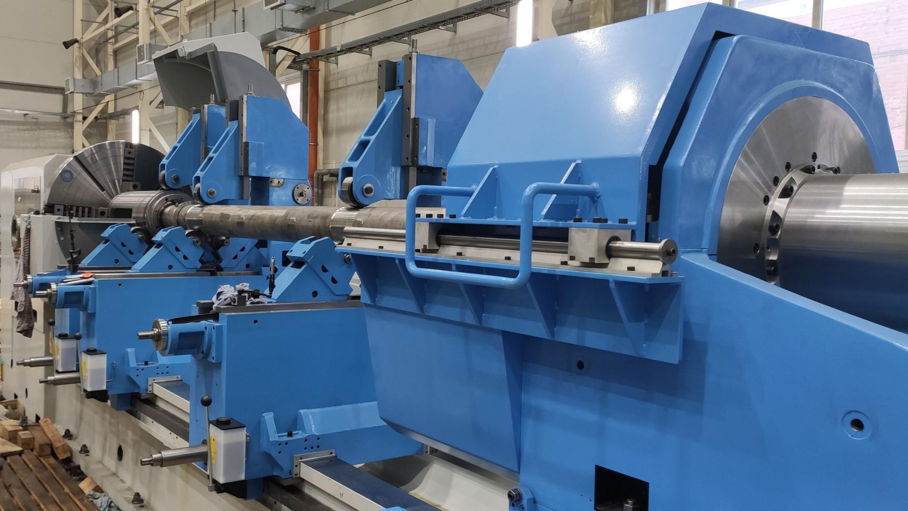 Станок Tacchi с установленной деталью