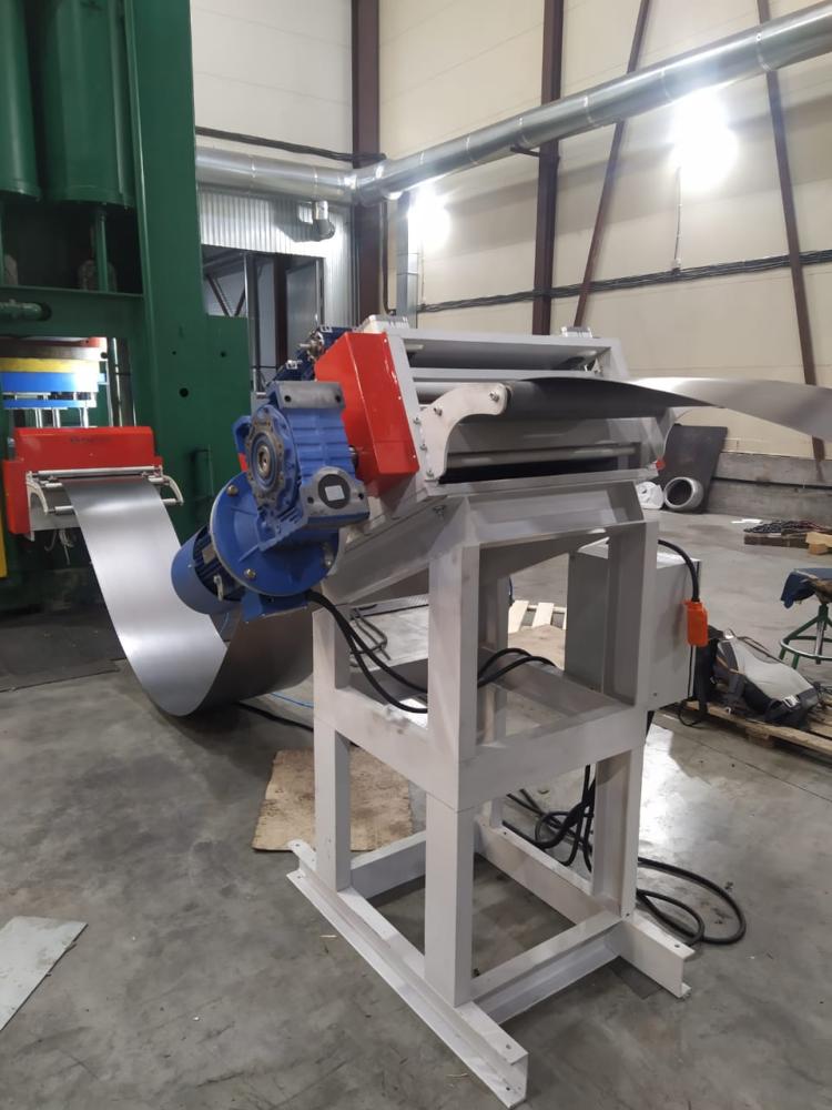 Изготовлен листоштамповочный автоматический комплекс