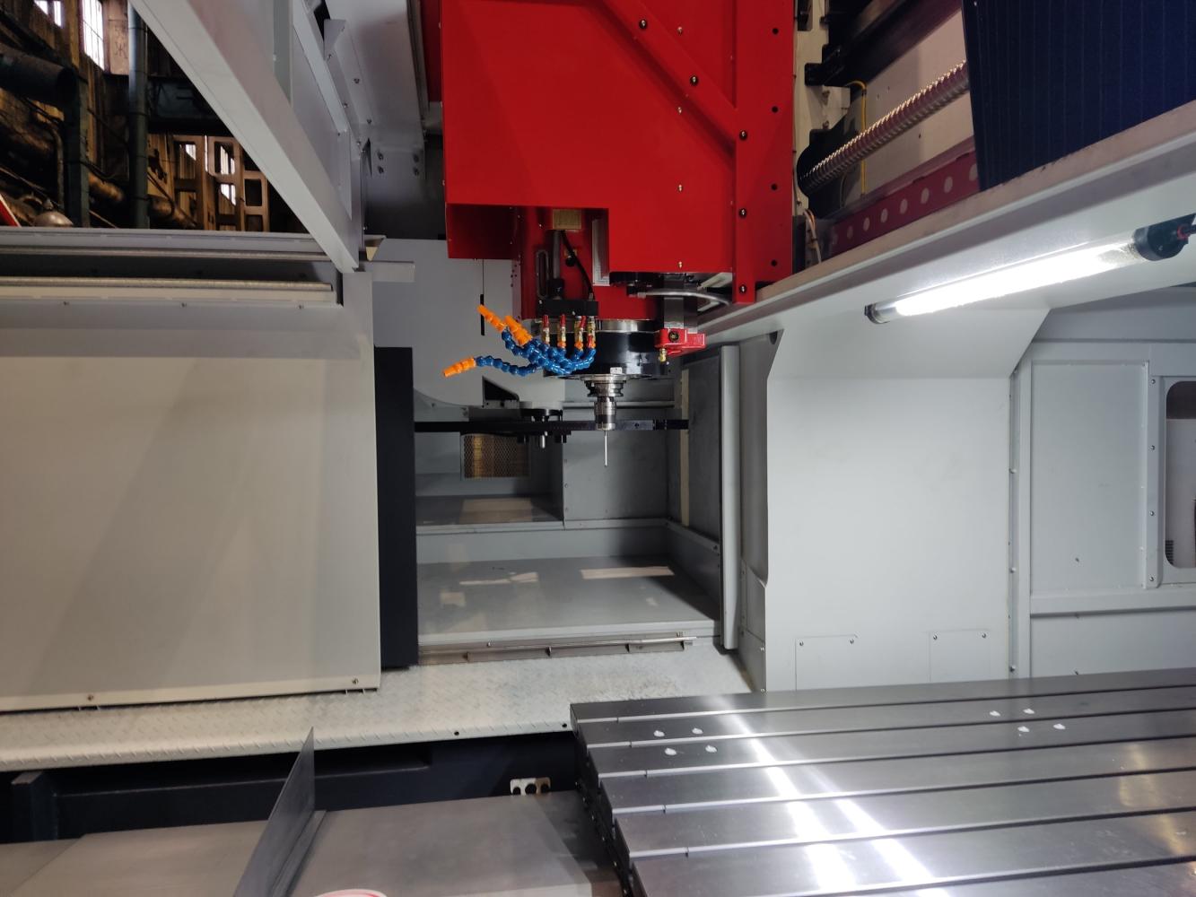 Запуск вертикально-фрезерного обрабатывающего центра AWEA SP-2016