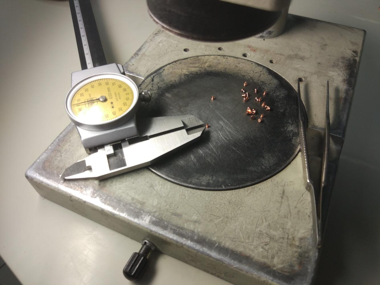 Контакты микропроцессоров