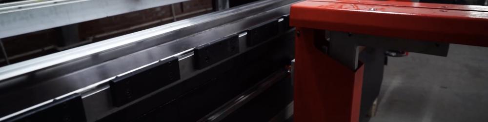 Наладка и обслуживание листогибочного пресса