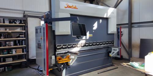 Запуск листогибочного пресса Baykal с ЧПУ ESA