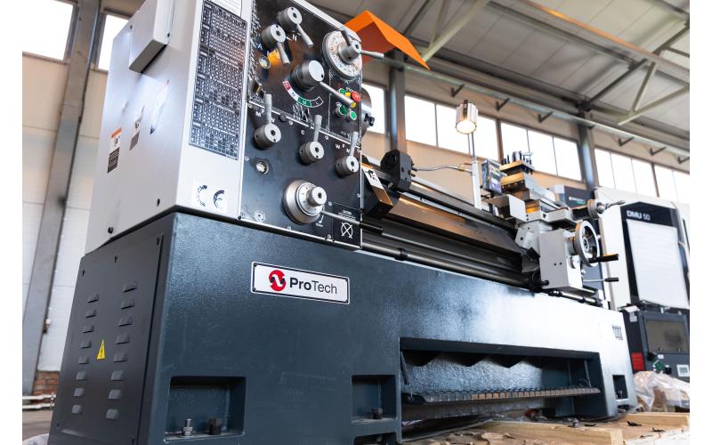 Токарно-винторезный станок ProTech LM-2160 Токарно-винторезный станок