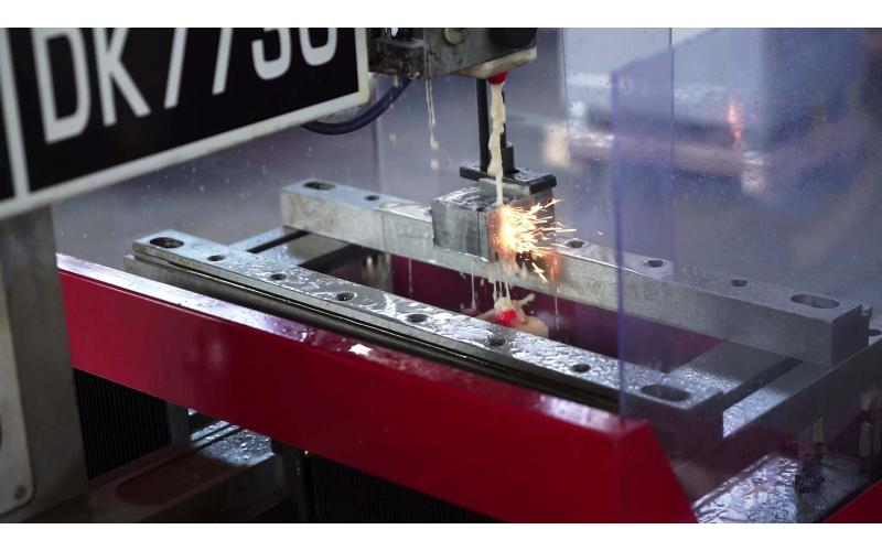 ProTech DK-7730 Электроэрозионный проволочно-вырезной станок