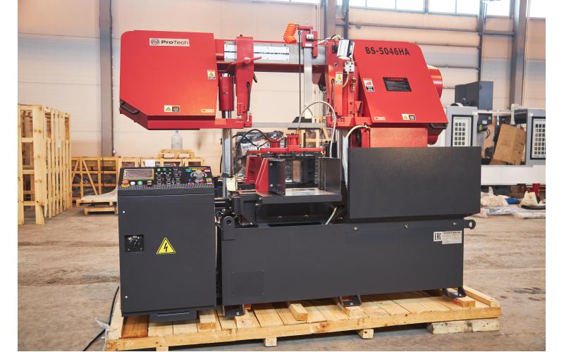 Автоматический ленточнопильный станок колонного типа ProTech BS-5046HA Автоматический ленточнопильный станок колонного типа