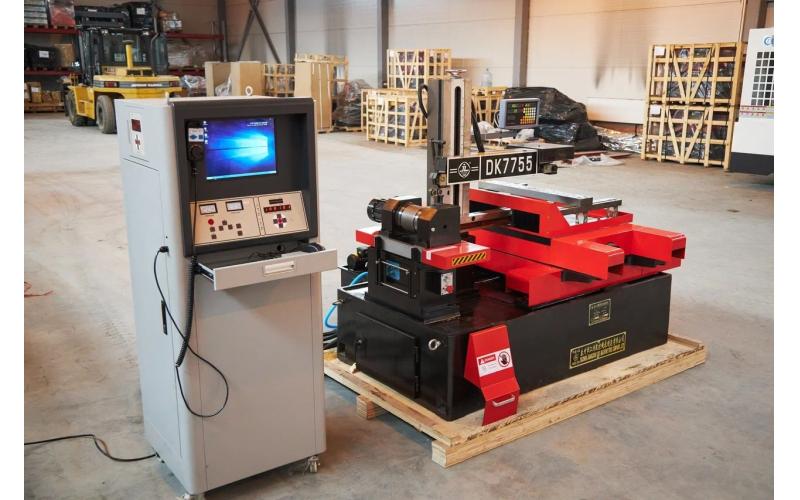 ProTech DK-7755 Электроэрозионный проволочно-вырезной станок