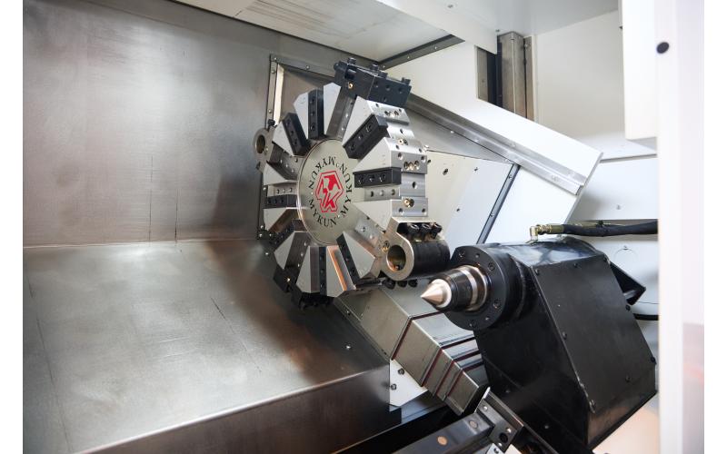 Токарный станок с ЧПУ на направляющих качения ProTech IS-023 Токарный станок с ЧПУ на направляющих качения