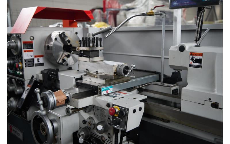 Токарно-винторезный станок ProTech LM-2160 Токарно-винторезный станок