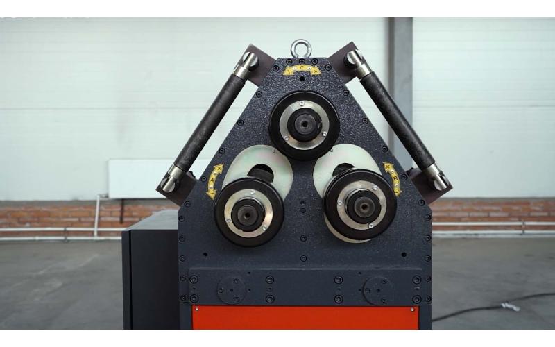 3-валковый гидравлический профилегибочный станок AKYAPAK APK 81 3-валковый гидравлический профилегибочный станок