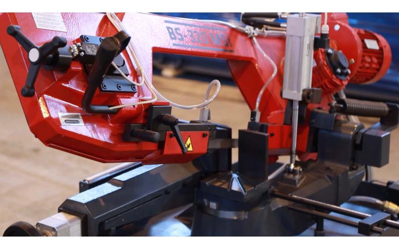 Полуавтоматический ленточнопильный станок маятникового типа с поворотной рамой ProTech BS-320MSI Полуавтоматический ленточнопильный станок маятникового типа с поворотной рамой