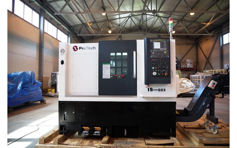 Токарный станок с ЧПУ на направляющих качения ProTech IS-023 Токарный станок с ЧПУ на направляющих качения