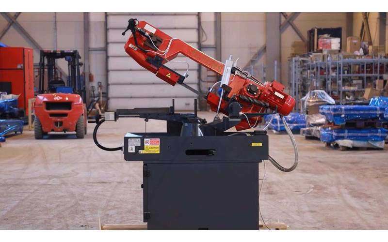 Полуавтоматический ленточнопильный станок маятникового типа с поворотной рамой ProTech BS-320MSI Полуавтоматический ленточнопильный станок маятникового типа с поворотной рамой