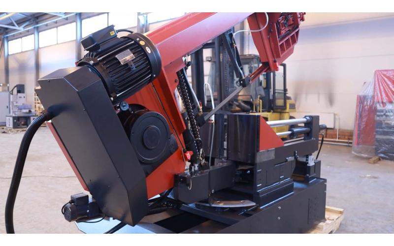 Полуавтоматический ленточнопильный станок маятникового типа ProTech BS-500DSA Полуавтоматический ленточнопильный станок маятникового типа