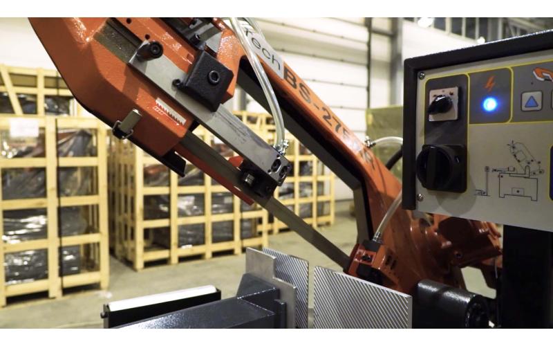 Полуавтоматический ленточнопильный станок маятникового типа ProTech BS-275AR Полуавтоматический ленточнопильный станок маятникового типа