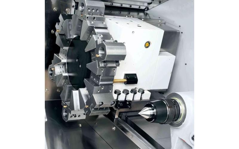 Токарный станок с ЧПУ с Y-осью ACCUWAY UT-300LY Токарный станок с ЧПУ с Y-осью