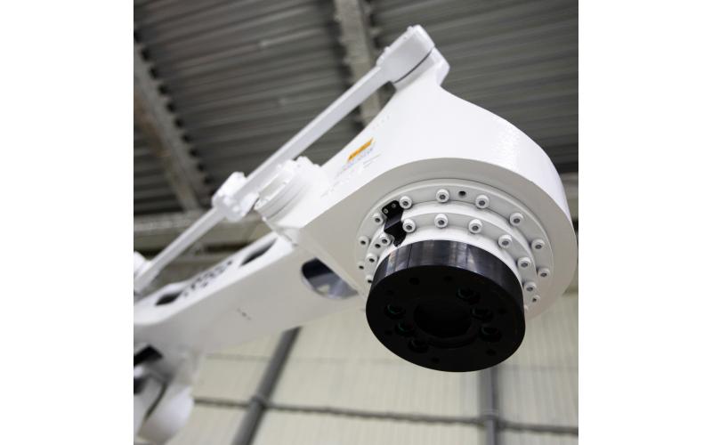 STEP SP120/2400 Робот-паллетайзер