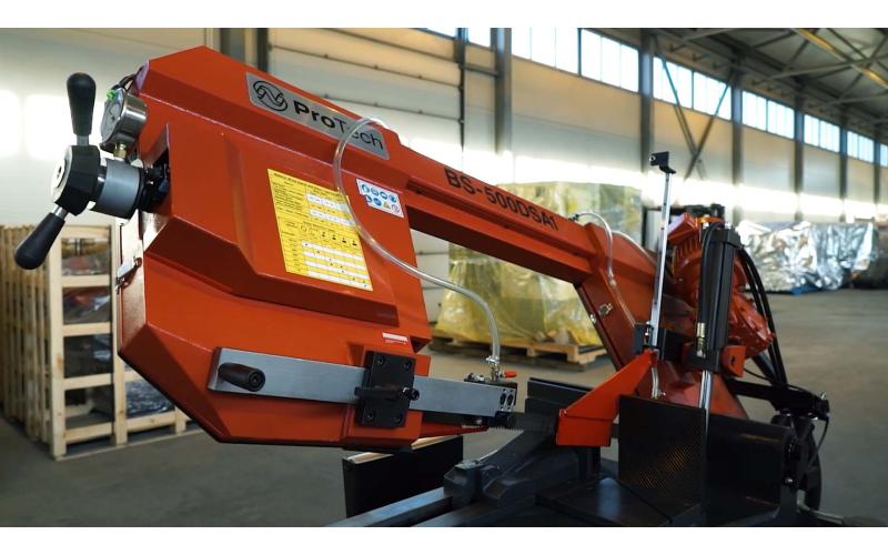 Полуавтоматический ленточнопильный станок маятникового типа ProTech BS-500DSA1 Полуавтоматический ленточнопильный станок маятникового типа