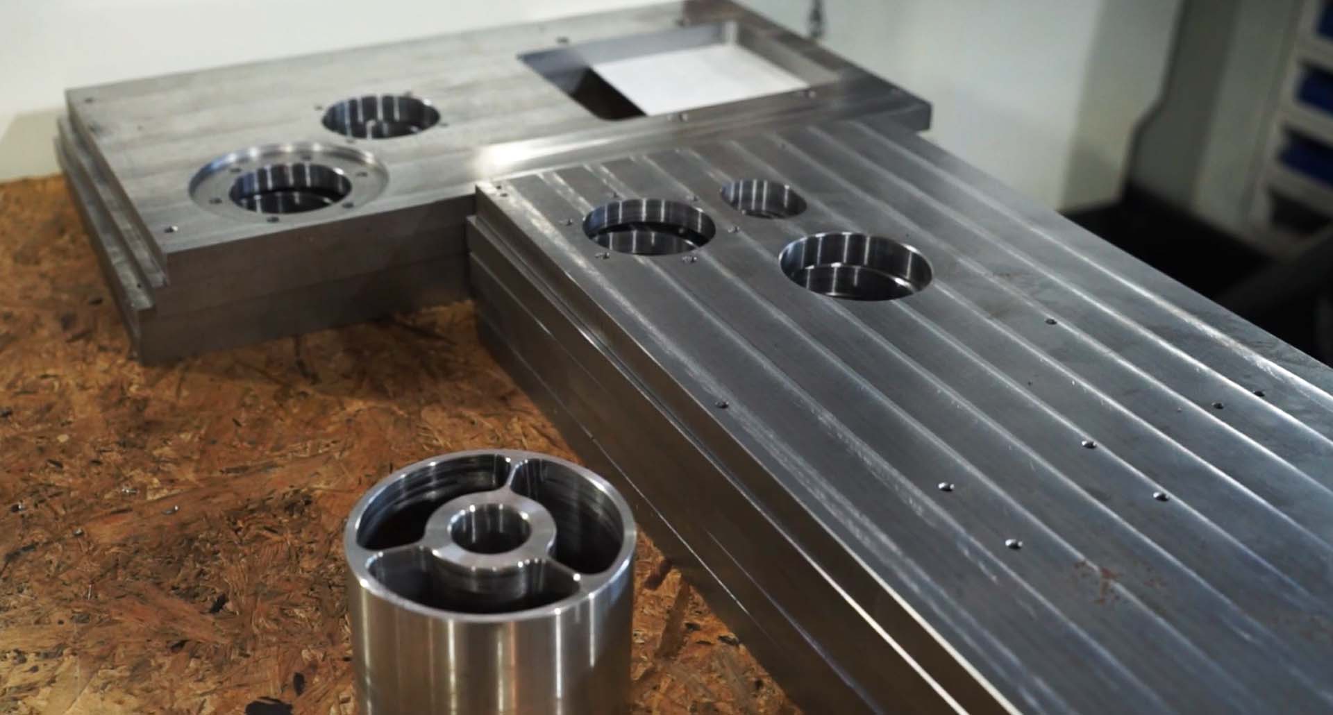 На первом этапе необходимо оценить форму и материал заготовки