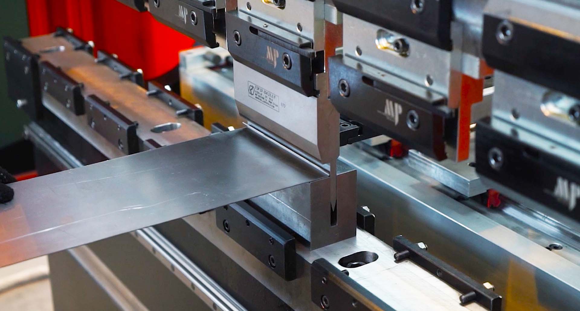 Без острого пуансона невозможна операция плющения