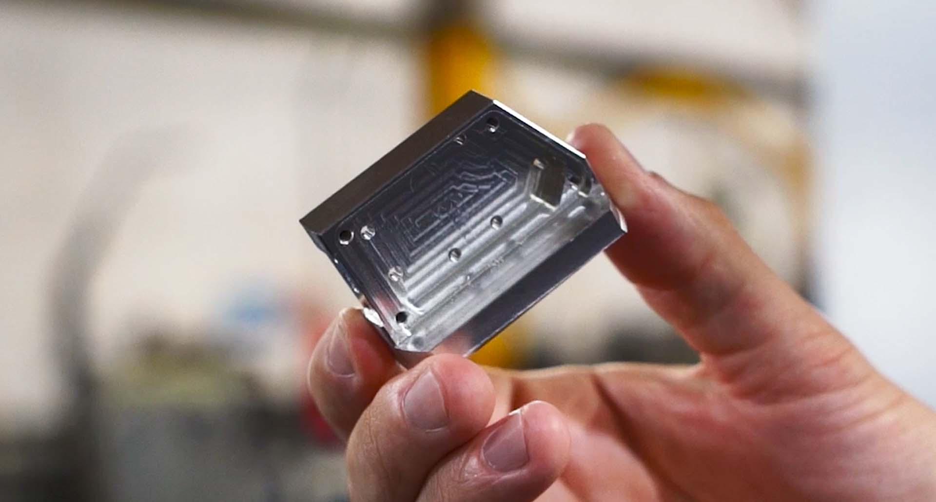 Четвертая ось эффективна при обработке корпусных деталей