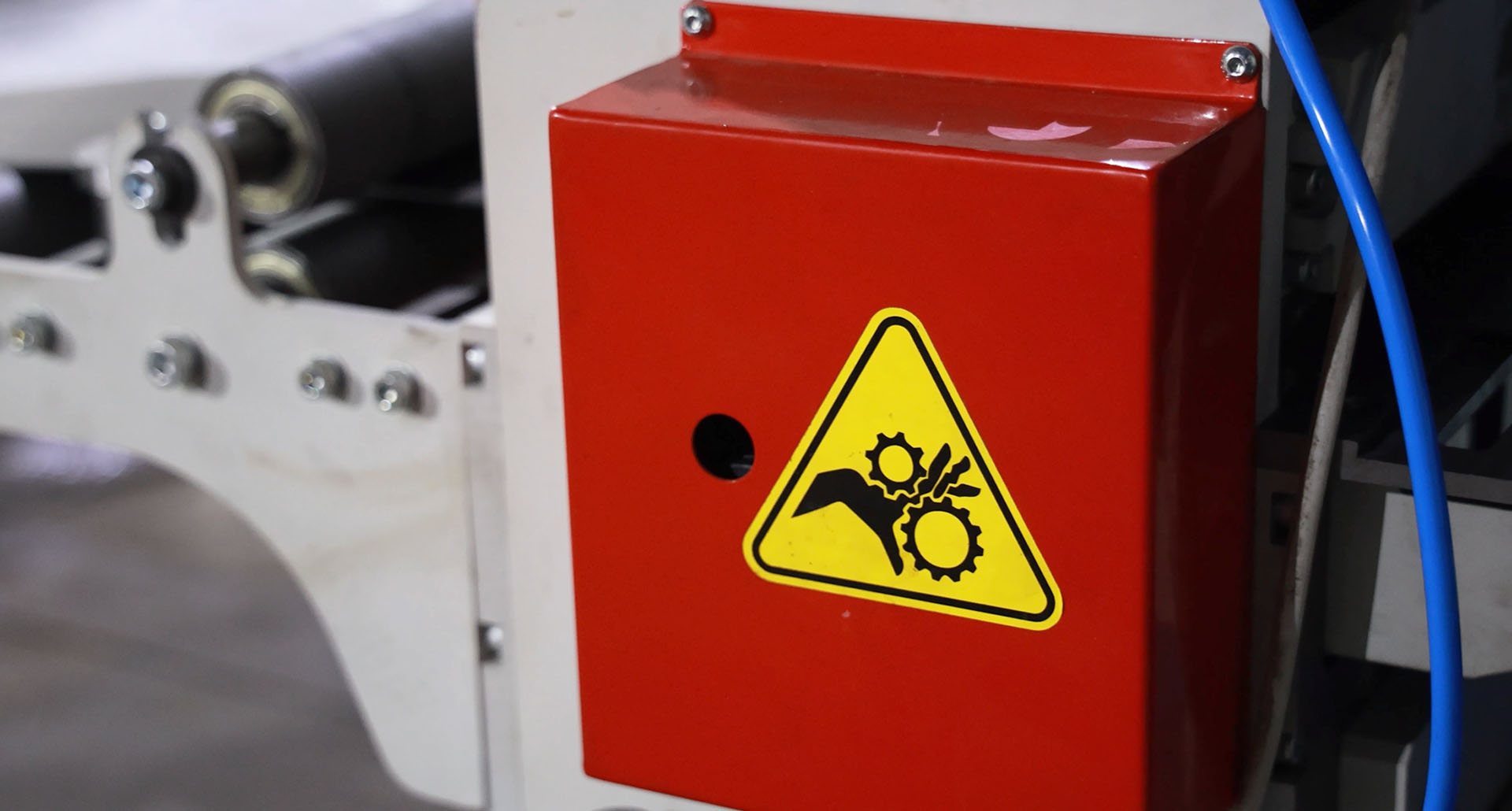 Автоматизация обеспечивает повышенную безопасность штамповки