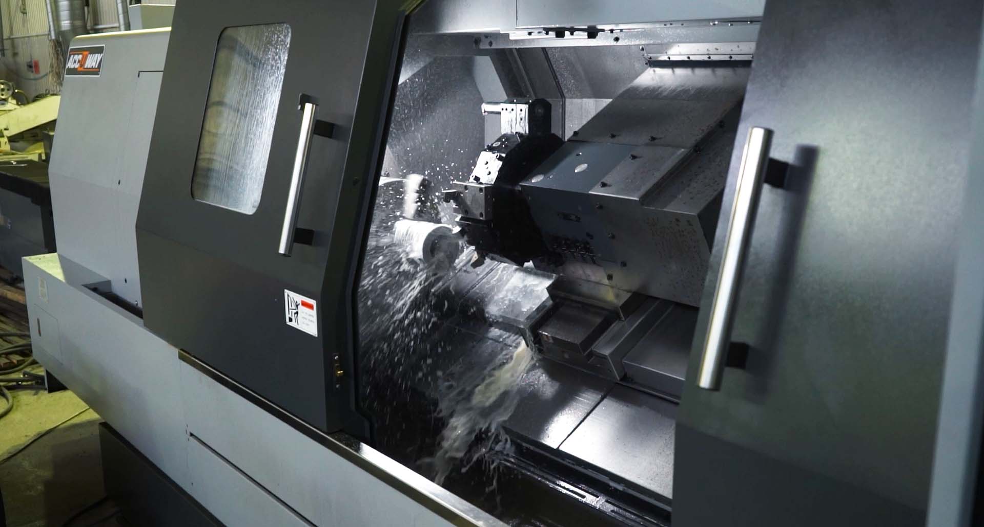 С помощью токарных станков с ЧПУ осуществляется вытачивание деталей различной сложности