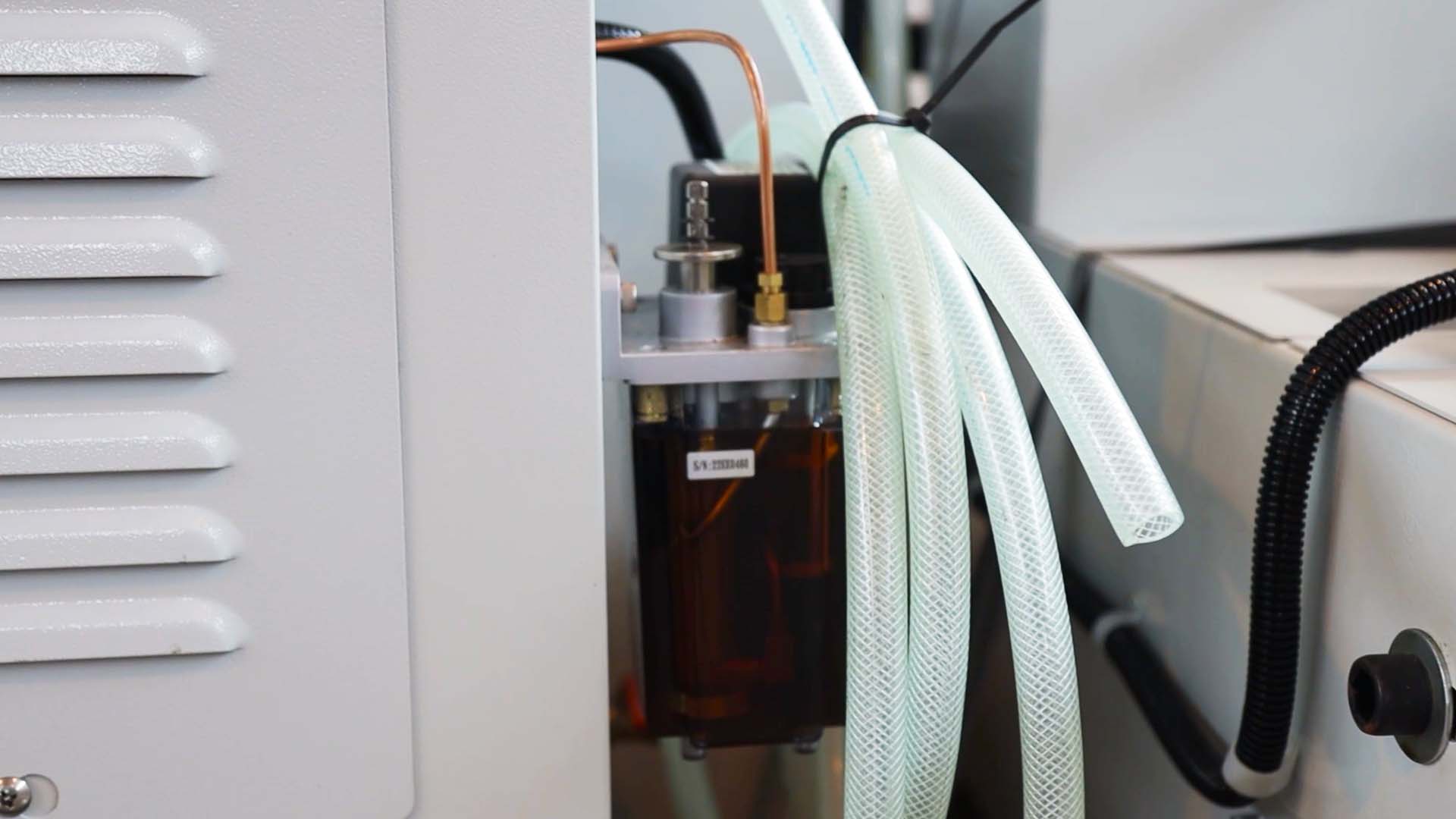 Система смазки точечно подает необходимый объем смазочного материала