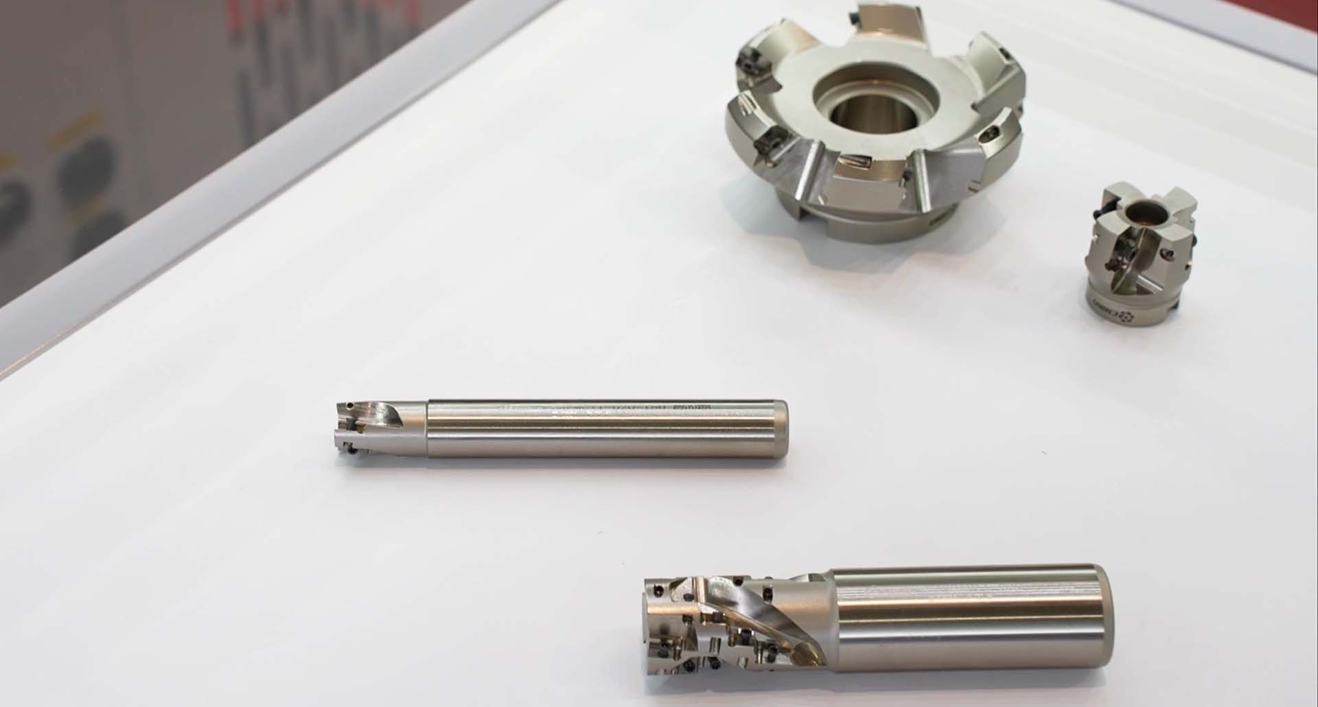 Инструмент со сменными пластинами Echain